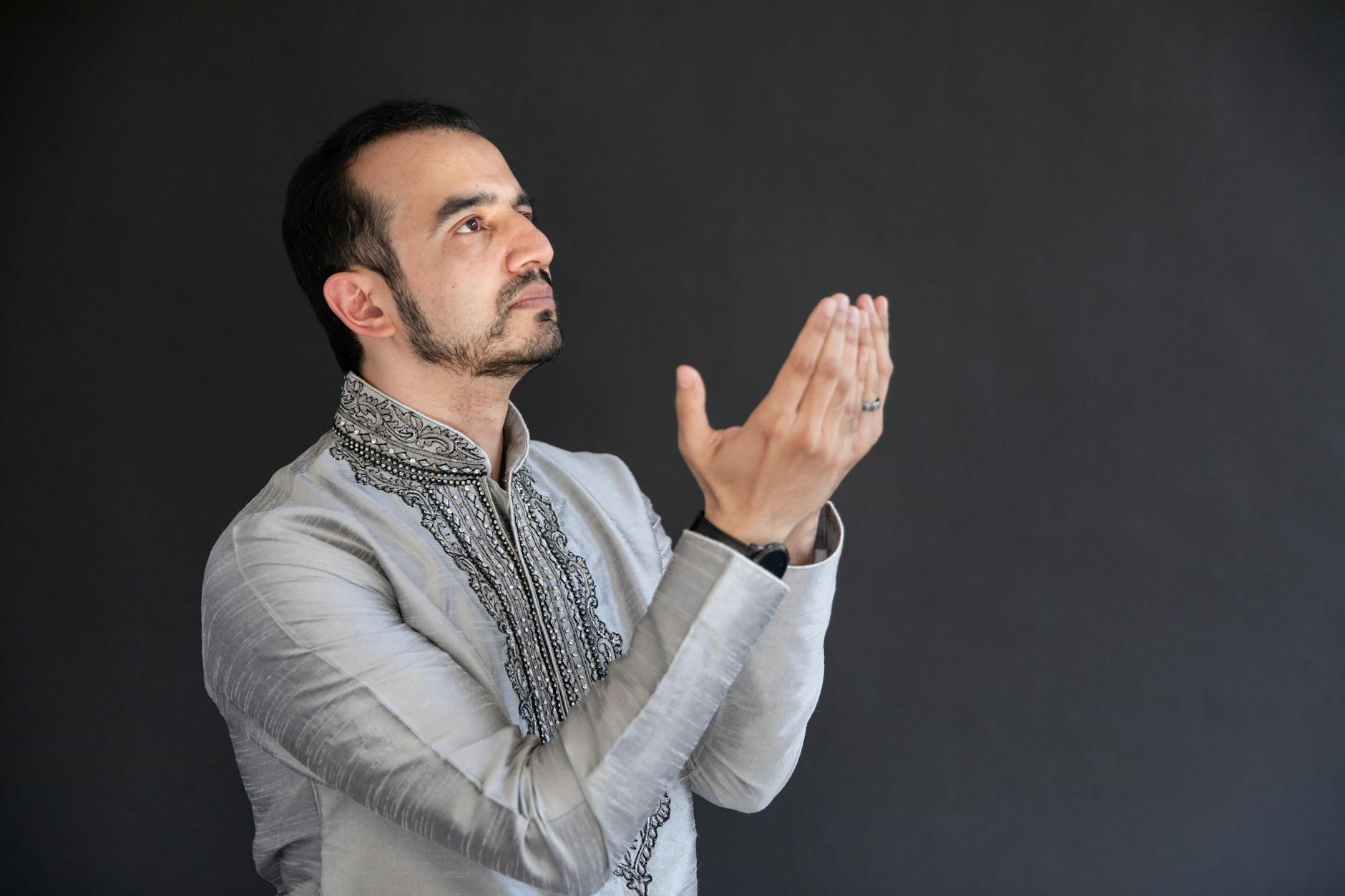 Dua ve Zikir ile Stresi Yenmenin Yolları