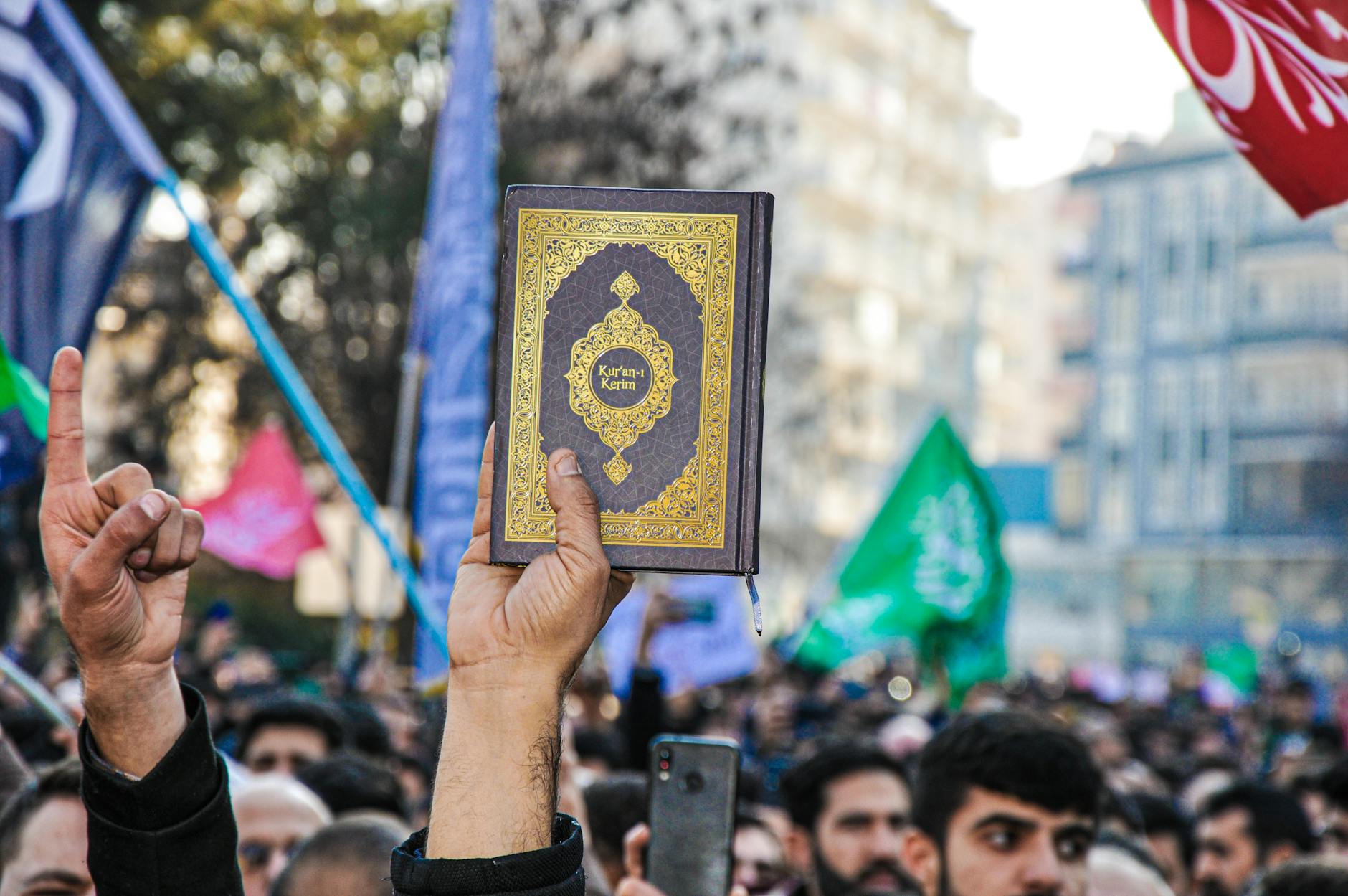 Kur’an ve Hadis: Günlük Hayatta Uygulanabilir Tavsiyeler